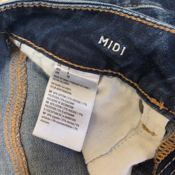 American Eagle distressed blue midi shorts - Picture 4 of 4